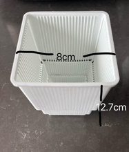Load image into Gallery viewer, Plastic Pots
